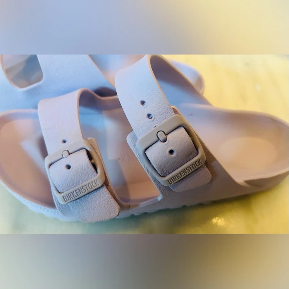 Birkenstock purple sandals    Size 36    5.5 women - Picture 5 of 7